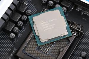 Intel七代Kaby Lake酷睿i3厉害了 超频后单核秒杀i5