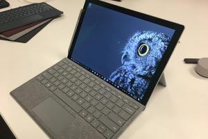 新Surface Pro为何不再叫平板电脑？微软高管这么解