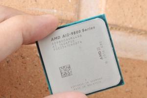 AMD七代A12-9800 APU实测：性能相比A10-7870K暴增