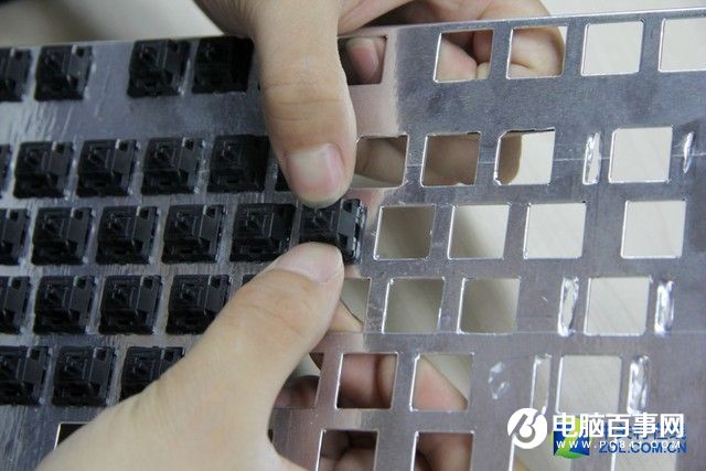 机械键盘怎么加灯 DIY机械键盘爆改加灯终极教程